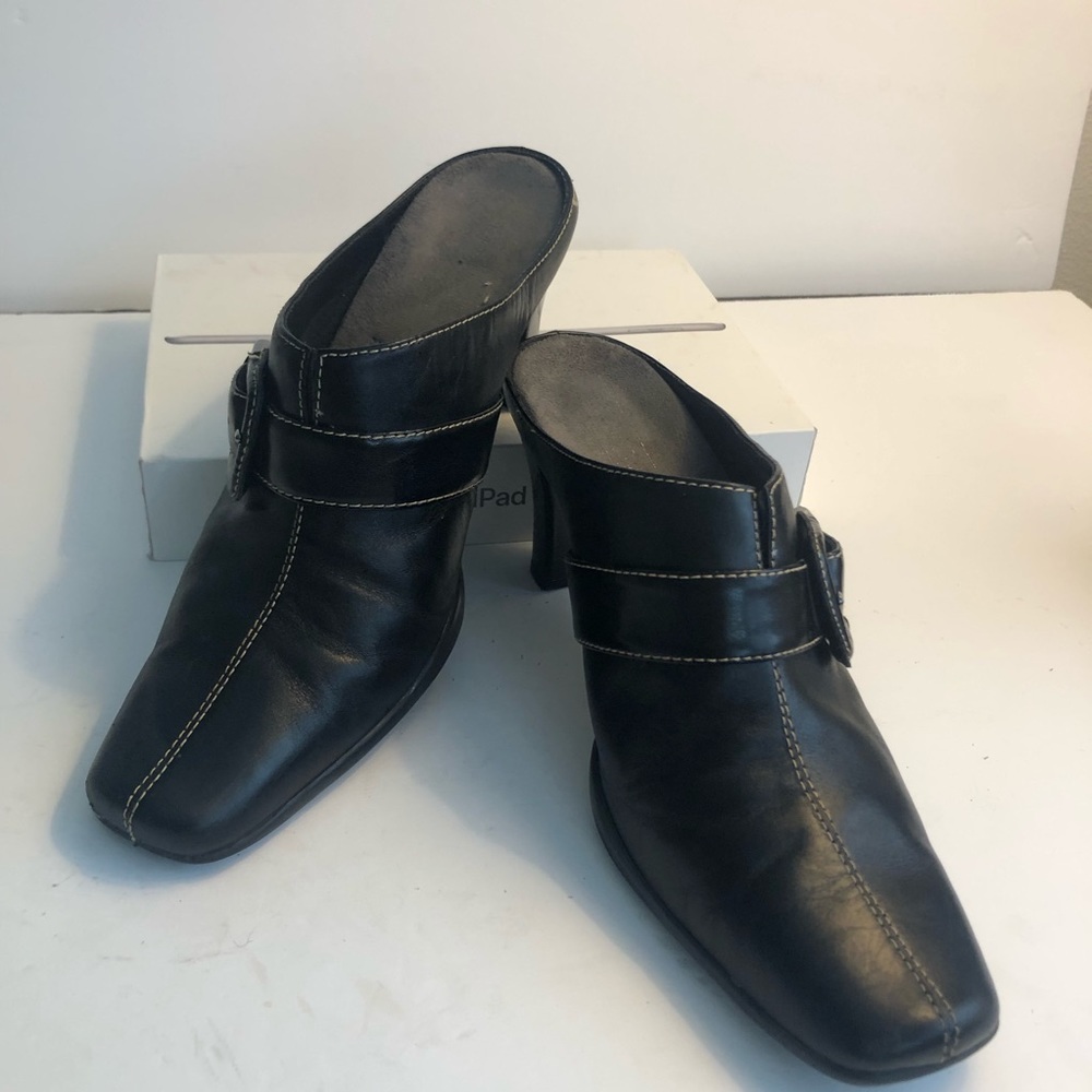 Areology - Women’s Mule Style Heels - Black - 9M